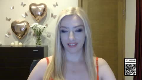 Snapshot of wild_silk_desire chatting on May 9, 2026, 6:24 pm Alina online show from May 9, 2026, 6:24 pm