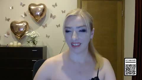 Snapshot of wild_silk_desire chatting on May 11, 2026, 6:05 pm Alina online show from May 11, 2026, 6:05 pm