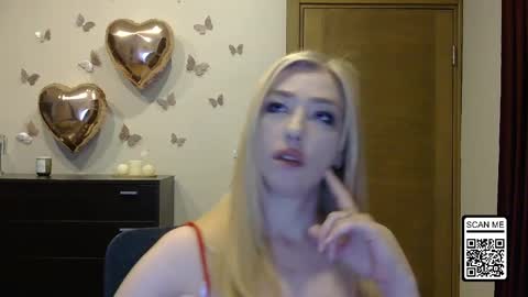 Snapshot of wild_silk_desire chatting on May 23, 2026, 6:01 pm Alina online show from May 23, 2026, 6:01 pm