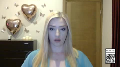 Snapshot of wild_silk_desire chatting on June 1, 2026, 2:41 pm Alina online show from June 1, 2026, 2:41 pm