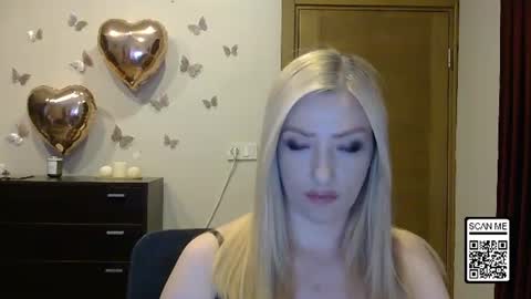 Snapshot of wild_silk_desire chatting on June 13, 2026, 4:05 pm Alina online show from June 13, 2026, 4:05 pm