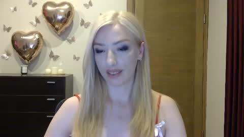 Snapshot of wild_silk_desire chatting on June 27, 2026, 4:56 pm Alina online show from June 27, 2026, 4:56 pm