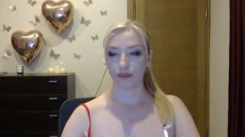 Snapshot of wild_silk_desire chatting on July 19, 2026, 4:54 pm Alina online show from July 19, 2026, 4:54 pm