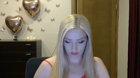 Snapshot of wild_silk_desire chatting on July 28, 2026, 5:34 pm Alina online show from July 28, 2026, 5:34 pm