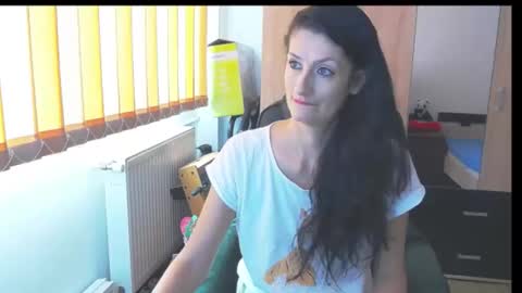 Bea online show from October 16, 2025, 6:03 am