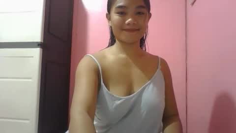 Snapshot of wildchilly_pearl19 chatting on November 16, 2025, 7:47 am wildchilly_pearl19 online show from November 16, 2025, 7:47 am
