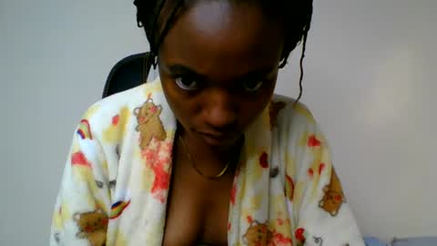 Snapshot of wildflowr chatting on June 20, 2026, 2:03 am wildflowr online show from June 20, 2026, 2:03 am