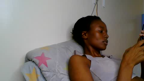 Snapshot of wildflowr chatting on June 22, 2026, 4:04 pm wildflowr online show from June 22, 2026, 4:04 pm