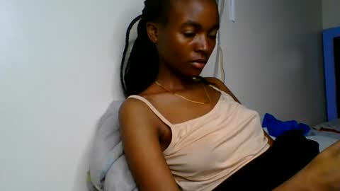 Snapshot of wildflowr chatting on July 9, 2026, 4:11 pm wildflowr online show from July 9, 2026, 4:11 pm