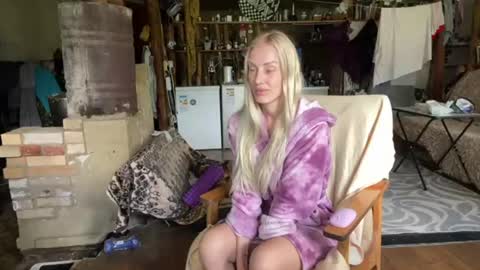 Snapshot of wildforestmuse chatting on June 17, 2026, 8:39 am wildforestmuse twitter online show from June 17, 2026, 8:39 am