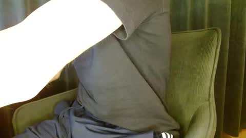 Snapshot of wildjerk91 chatting on October 20, 2025, 12:11 am wildjerk91 online show from October 20, 2025, 12:11 am