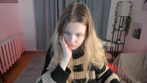 Snapshot of wildopal chatting on November 20, 2025, 5:07 am Mila 3 online show from November 20, 2025, 5:07 am