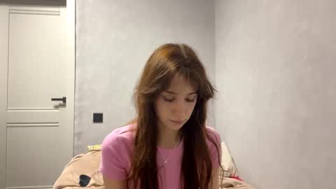 wildpeachh online show from November 7, 2025, 6:08 pm