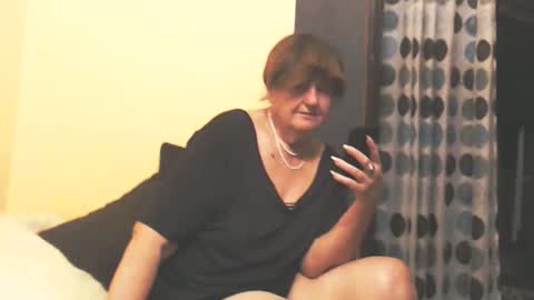 WildRedCat online show from October 25, 2025, 11:32 pm