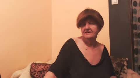 Snapshot of wildredcat chatting on July 12, 2026, 7:27 pm WildRedCat online show from July 12, 2026, 7:27 pm