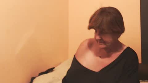 Snapshot of wildredcat chatting on August 7, 2026, 10:34 pm WildRedCat online show from August 7, 2026, 10:34 pm