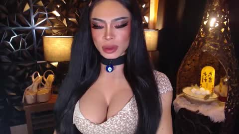 Snapshot of wildroxie chatting on March 3, 2025, 4:14 am ROXIE online show from March 3, 2025, 4:14 am