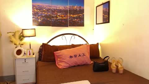 Snapshot of wildroxie chatting on September 11, 2025, 10:32 pm ROXIE online show from September 11, 2025, 10:32 pm