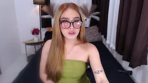 Snapshot of wildsassy0719 chatting on January 5, 2025, 8:42 pm shea online show from January 5, 2025, 8:42 pm