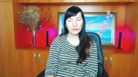 Rosalinda online show from April 27, 2026, 6:11 am