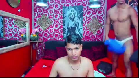 Snapshot of wilianpein chatting on July 13, 2026, 5:27 pm wilianpein online show from July 13, 2026, 5:27 pm