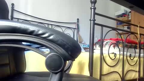 Snapshot of willcoyote chatting on December 23, 2024, 1:13 pm Willy online show from December 23, 2024, 1:13 pm