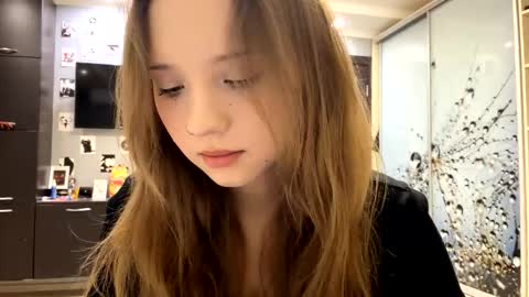 Olivia online show from February 24, 2026, 3:43 pm