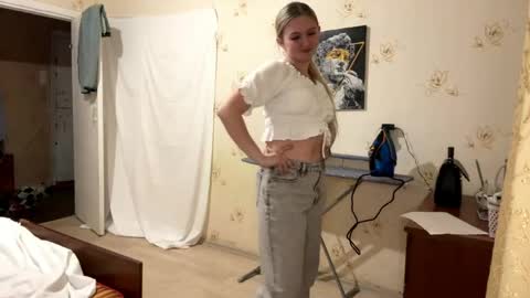 Sophia online show from March 24, 2026, 3:39 pm