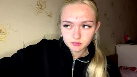 Snapshot of willettealfiero chatting on April 27, 2026, 3:21 pm Sophia online show from April 27, 2026, 3:21 pm