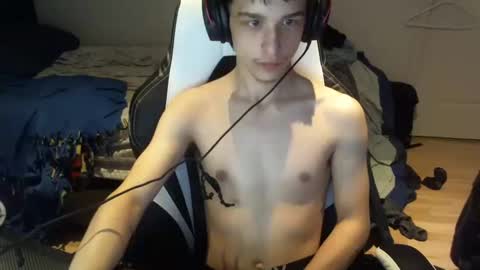 willfro_ online show from October 15, 2025, 1:39 am