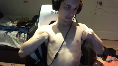 willfro_ online show from December 18, 2025, 5:02 am