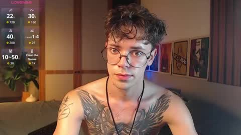 Snapshot of william_henry_a chatting on May 19, 2026, 2:56 pm William online show from May 19, 2026, 2:56 pm