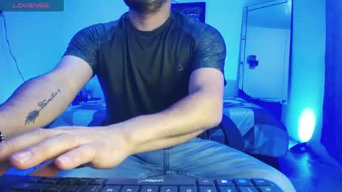 William Steel online show from June 15, 2026, 12:29 pm