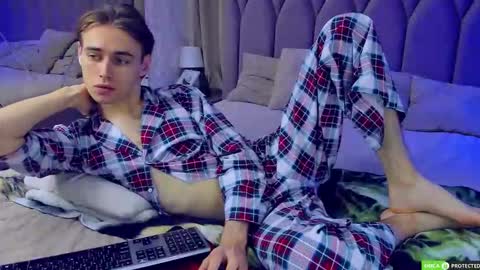 William online show from September 18, 2025, 3:08 am