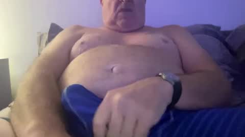 willieb777 online show from October 4, 2025, 8:07 pm