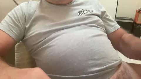 willieb777 online show from October 26, 2025, 2:23 pm