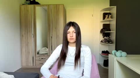 Mari online show from June 18, 2026, 9:14 am