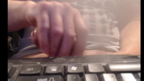 Snapshot of willowstick chatting on December 4, 2024, 5:55 pm DrainMyBalls online show from December 4, 2024, 5:55 pm