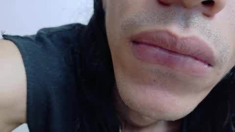 Snapshot of willy_veins chatting on May 3, 2026, 3:07 pm willy_veins online show from May 3, 2026, 3:07 pm