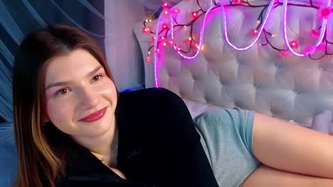 Vicki3 online show from March 9, 2026, 7:01 am