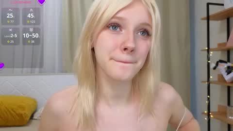 Snapshot of wilonebute chatting on October 13, 2025, 1:38 am Mary online show from October 13, 2025, 1:38 am