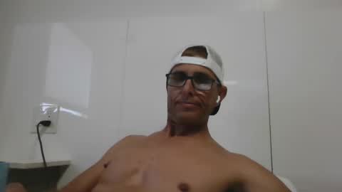 Snapshot of wiludoit chatting on February 19, 2026, 10:17 pm wiludoit online show from February 19, 2026, 10:17 pm