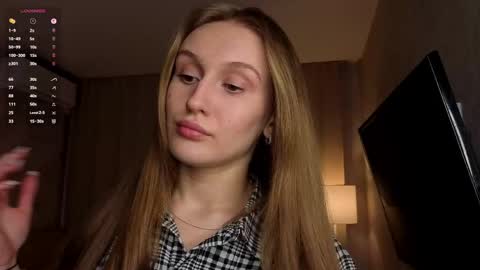 Snapshot of windylesiak chatting on April 17, 2026, 6:00 pm Sofia online show from April 17, 2026, 6:00 pm