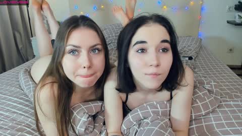 Snapshot of wine_on_lips chatting on January 15, 2025, 10:17 am Amalia and Mia online show from January 15, 2025, 10:17 am