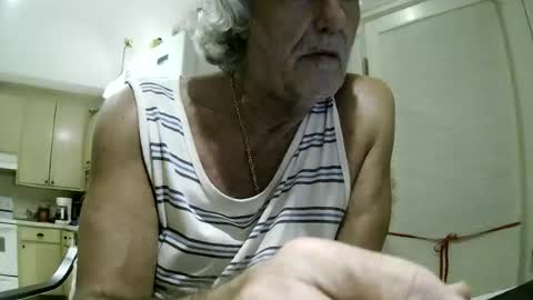 Snapshot of winedog2020 chatting on July 15, 2026, 9:36 am Gundja Man online show from July 15, 2026, 9:36 am