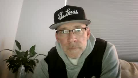 wingnutt765733 online show from March 3, 2025, 12:26 am