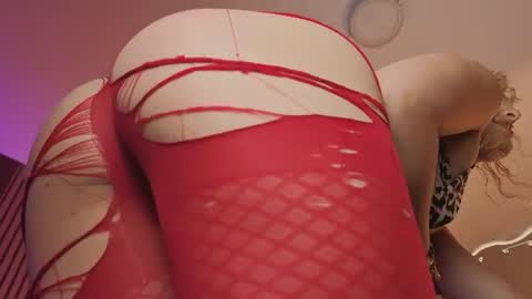 Snapshot of wini_fer chatting on July 28, 2026, 4:39 pm Wini Fer online show from July 28, 2026, 4:39 pm