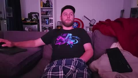 winter117 online show from October 16, 2025, 11:17 pm