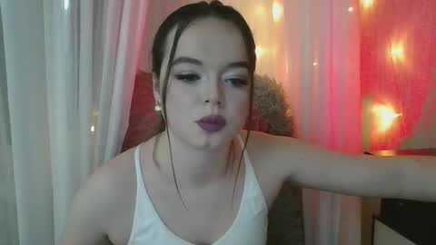 Snapshot of winter__white_rose chatting on February 11, 2026, 7:19 pm Emma online show from February 11, 2026, 7:19 pm