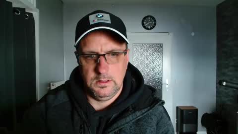 Snapshot of wirzwei8883 chatting on April 22, 2026, 12:39 pm Dirty online show from April 22, 2026, 12:39 pm